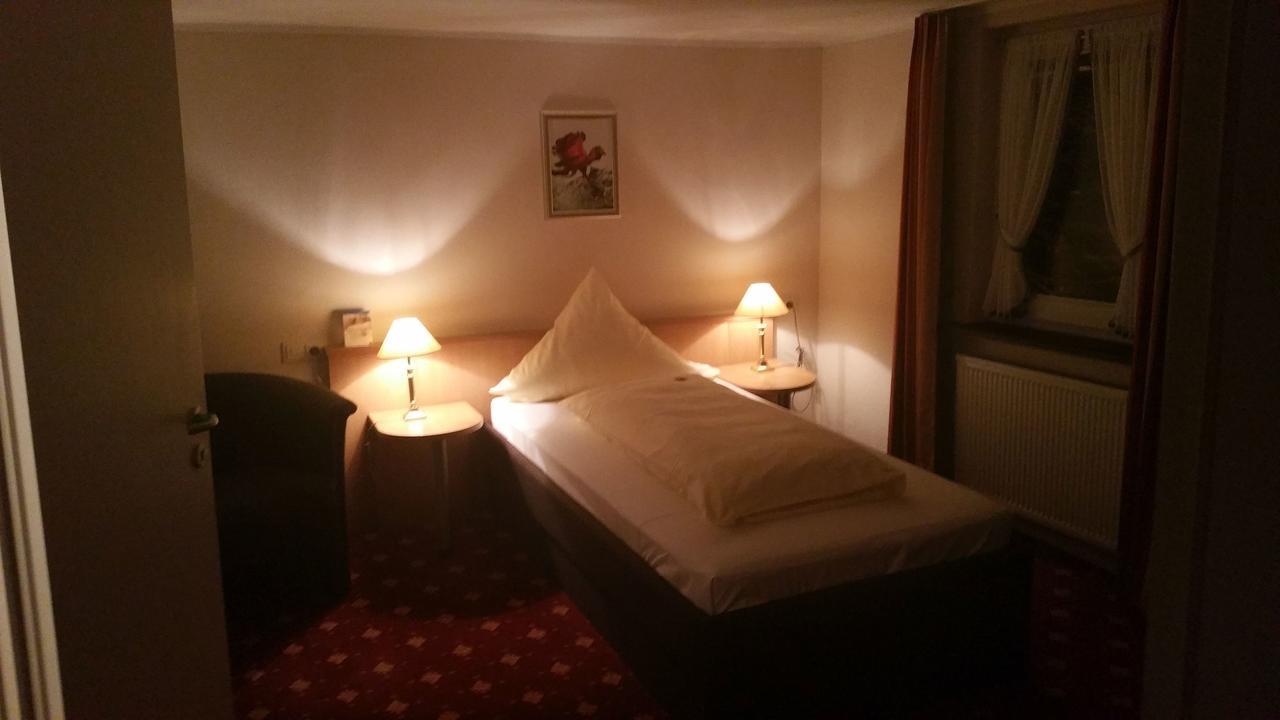 Land-Gut Hotel Zur Bruecke Garni Drolshagen Esterno foto