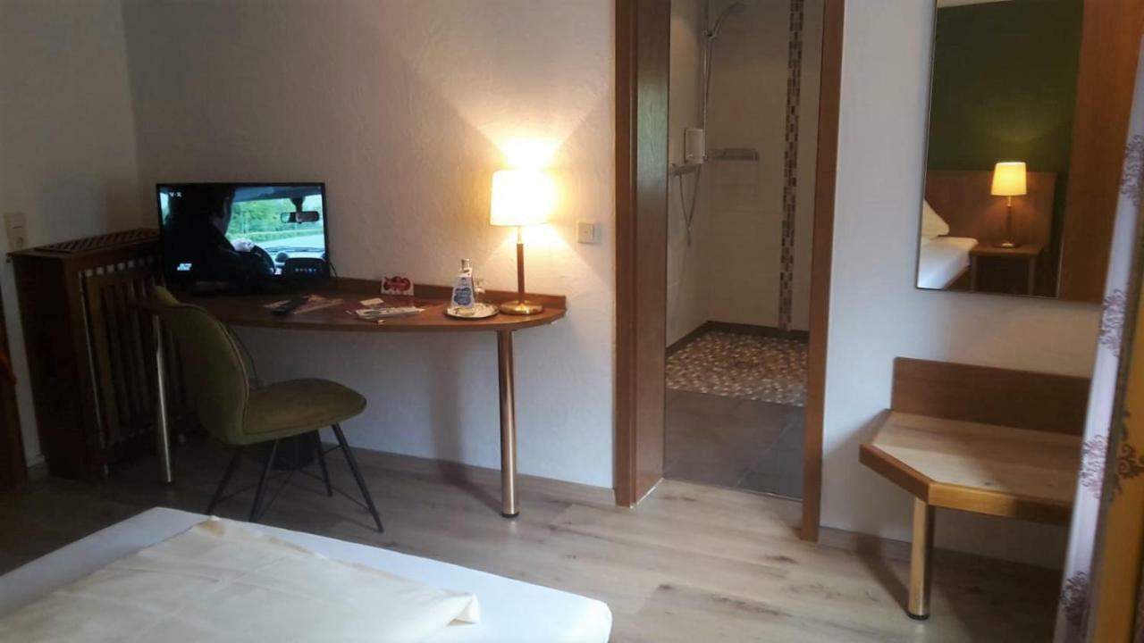 Land-Gut Hotel Zur Bruecke Garni Drolshagen Esterno foto