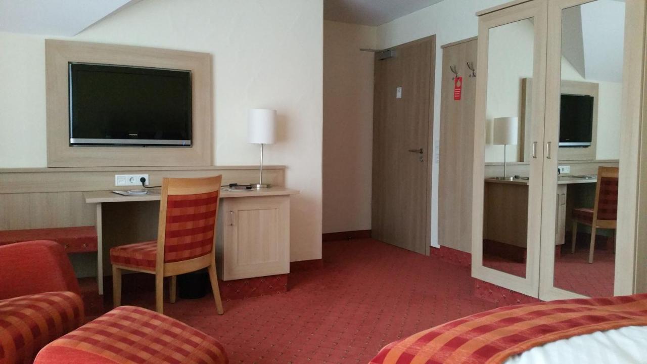 Land-Gut Hotel Zur Bruecke Garni Drolshagen Esterno foto