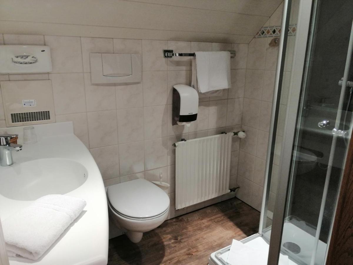 Land-Gut Hotel Zur Bruecke Garni Drolshagen Esterno foto